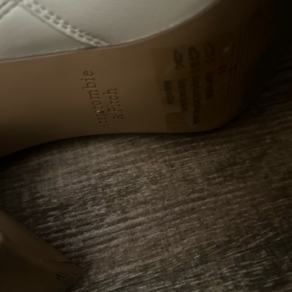 Abercrombie and Fitch “Valerie” 9.5 block hero Y2K vibe vegan leather boots EUC - Picture 14 of 16